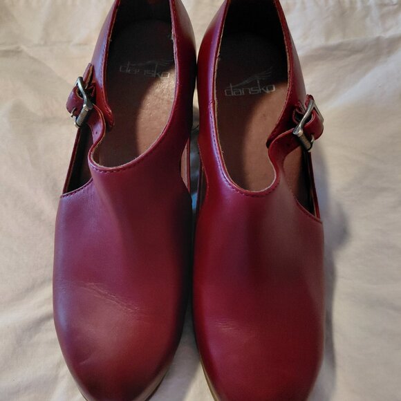 Dansko Red Shoes - Picture 2 of 6